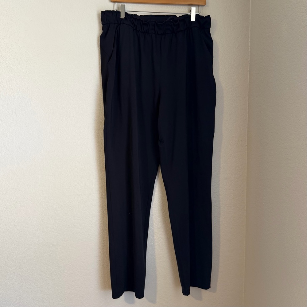 Lululemon Keep Moving High Rise Full Length Relaxed Fit Pant in Black, Size 14 - Picture 2 of 14